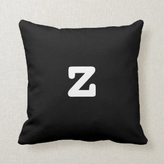 Lettre minuscule z de coussin noir et blanc