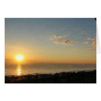 Lever de soleil sur la large plage