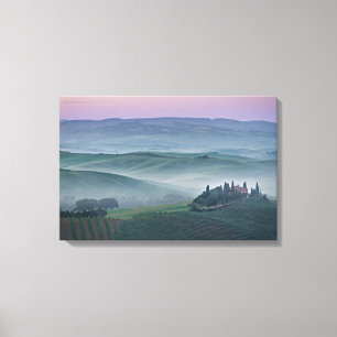 Lever de soleil sur une toile de paysage toscane
