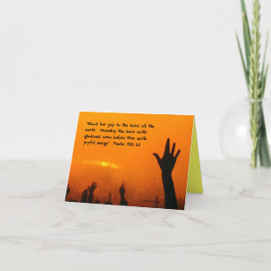 Levez vos cartes de notes mains