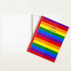 LGBTQ+ Arc-en-ciel en bandes pour le mois de la fi