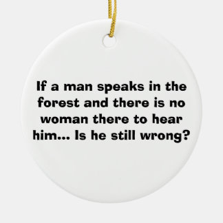 L'homme parle en ornement de forêt - plaisanterie