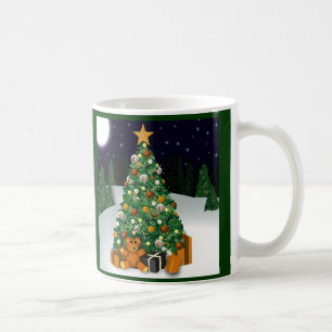 L'homosexuel soutient la tasse d'arbre de Noël