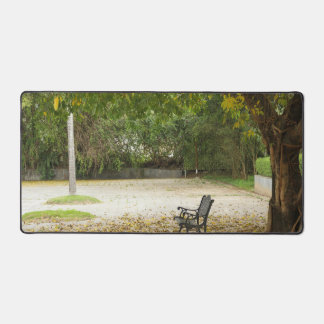 Li Garden Series: Waiting in Stillness