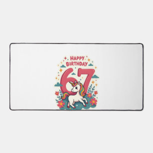 Licorne arc-en-ciel de dessin animé mignon d'anniv