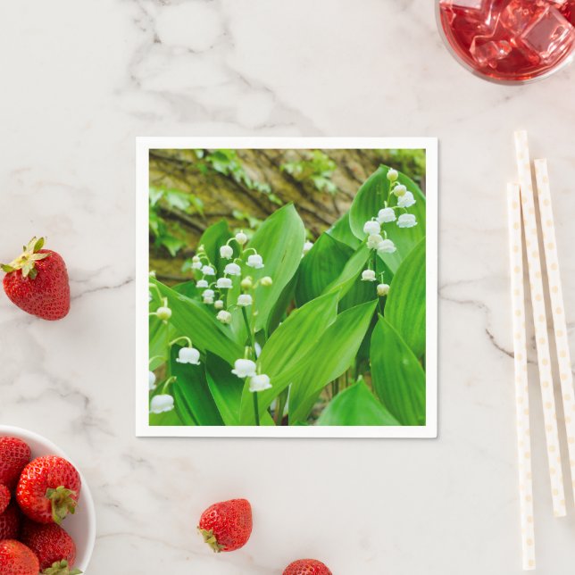Lily des serviettes en papier de la vallée (En situation)