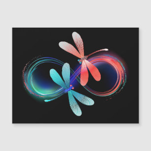L'infini avec des libellules lumineuses