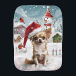 Linge De Bébé Chihuahua Winter Wonderland Christmas Joy<br><div class="desc">Ce design festif reflète l'esprit joyeux de la période des fêtes, avec un adorable petit portant un chapeau de Père Noël. Le chien est niché dans un pays des merveilles hivernales, avec un bonhomme de neige, un sapin de Noël décoré et des cadeaux joliment emballés. Les flocons de neige tombent...</div>