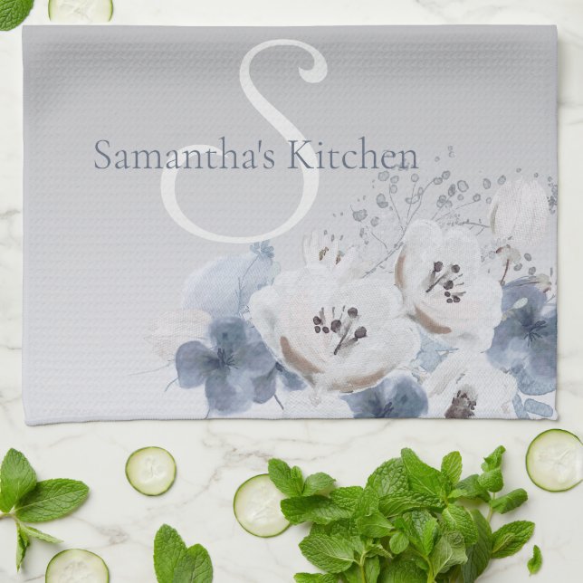 Linge De Cuisine Aquarelle d'hiver Monogramme floral personnalisé (Plié)