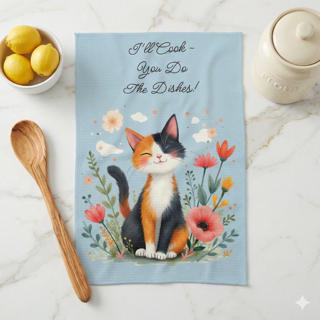 Linge De Cuisine Chat calicot souriant dans un jardin fleuri (Smiling Calico Cat in Blooming Garden Kitchen Towel)