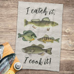 Linge De Cuisine Chef Amusant Pêcheur Pêcheur Catch Simple Faune<br><div class="desc">Ce design comprend un chef cuisinier amusant hommes, masculin pour lui pêcheur, pêche à la ligne en plein air, bois de lac de basse à grande bouche, un texte de typographie minimaliste simple, script de calligraphie design tendance, illustration moderne et élégante aquarelle, vers le haut bois du nord simple minimal,...</div>