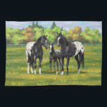 Linge De Cuisine Chevaux Appaloosa Noir Dans Les Pâturages D'Été<br><div class="desc">Une famille d'appaloosas noires dans les pâturages d'été.</div>
