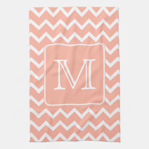 Linge De Cuisine Chevron rose et blanc de corail avec le monogramme