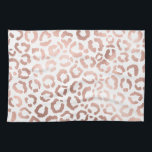 Linge De Cuisine Chic Rose Gold Leopard Cheetah Poster de animal<br><div class="desc">Ce design élégant et chic est parfait pour la fashionista moderne. Il présente un poster de animal safari léopard/cheetah dessiné à la main sur un arrière - plan blanc simple et imprimé en faux or rose. C'est joli, mignon et tendance ! ***REMARQUE IMPORTANTE DE CONCEPTION : Pour toute demande de...</div>