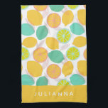 Linge De Cuisine Citrus citron Motif en Jaune Turquoise Personnalis<br><div class="desc">Motif aux agrumes mignons et tendance avec citrons et tranches de citron jaune,  turquoise et citron vert. Personnalisez-le avec votre nom.</div>