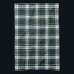 Linge De Cuisine Clan Gordon Plaid Tartan Green White Check<br><div class="desc">Ajoutez une touche classique et traditionnelle à votre jeu avec ce écossais Clan Gordon écossais vert blanc violet chèque Kitchen Towel. Fait un grand cadeau de fête des pères ou comme un régal pour vous-même. Combinez votre nouvelle serviette de cuisine avec notre serviette de bain ou couverture de couette correspondante...</div>