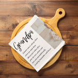 Linge De Cuisine Collage moderne Meilleur grand-père Jamais beauté<br><div class="desc">Un collage moderne "Best Grand-père Ever" cadeau est une façon créative et personnalisée de montrer votre appréciation et votre amour pour votre grand-père. Ce type de cadeau implique généralement l'utilisation de la technologie numérique pour compiler une collection de photos et d'images qui présentent des moments et des souvenirs spéciaux que...</div>