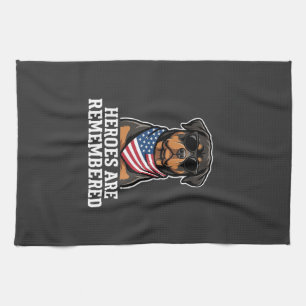 Linge De Cuisine Conception de vecteur de chien héros Rottweiler pa