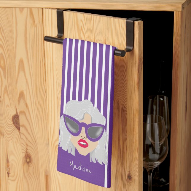 Linge De Cuisine Cool Gray Haired Woman Purple Nom personnalisé (Pliage en tiers)