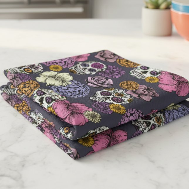 Linge De Cuisine Crânes à sucre florales Dia de los Muertos (Gray Floral Sugar Skulls Dia de los Muertos Kitchen Towels. Mexican Skull & Flower Halloween Pattern)