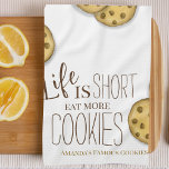 Linge De Cuisine Cuisine biscuit Cuisine personnalisée<br><div class="desc">Ce design comprend une serviette de cuisine mignonne parfaite pour les cadeaux de gardienne d'hôtesse,  avec un gâteau d'aquarelle chocolat puces illustration,  avec la typographie de script amusante,  parfait pour n'importe quel cuisinier de boulanger cuisson,  un brun fantaisiste,  créer votre propre style,  whimsy drôle.</div>