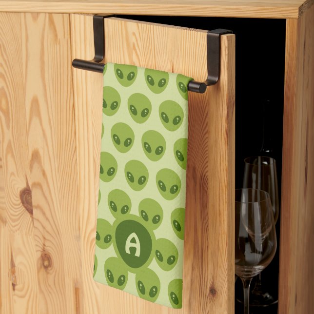 Linge De Cuisine Cute Green Alien Pattern Monogram (Pliage en tiers)