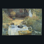 Linge De Cuisine Déjeuner de Claude Monet, impressionnisme Vintage<br><div class="desc">Le Luncheon (1876) de Claude Monet est un tableau vintage de la nature aux beaux-arts de l'impressionnisme qui présente un déjeuner pique-nique de printemps dans le jardin avec thé de l'après-midi. Un enfant joue tranquillement sur le sol avec des jouets. À propos de l'artiste : Claude Monet (1840-1926) est un...</div>