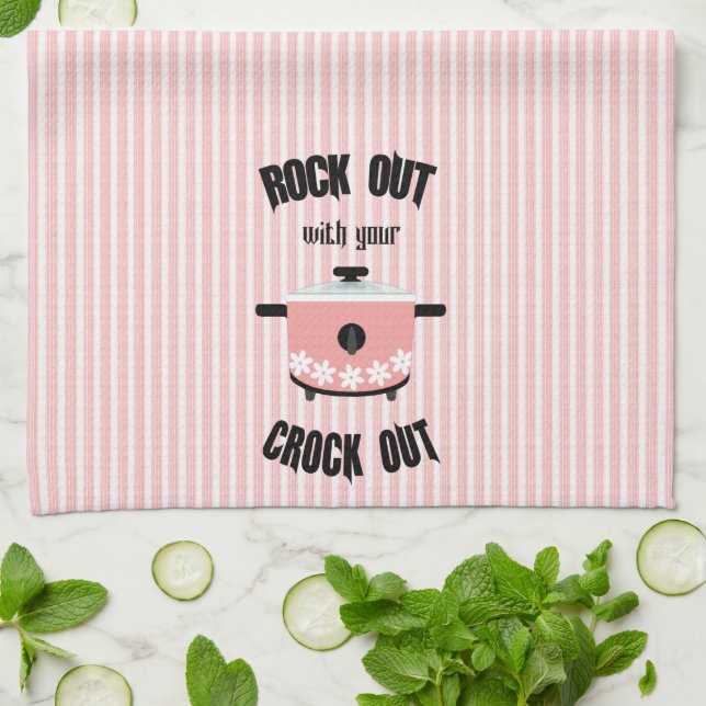 Linge De Cuisine Faites du rock avec votre cocotte rose (Plié)