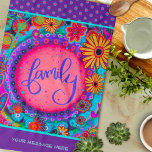 Linge De Cuisine Famille Purple Joli Points Floraux Personnalisé<br><div class="desc">Jolie famille colorée Floral des serviettes de message personnalisées. Ces serviettes familiales chic et uniques écrites à la main sont parfaites pour ajouter un peu de joie à votre cuisine. Que vous soyez un chef chevronné ou un aspirant cuisinier, ces serviettes sont le compagnon idéal pour toute aventure culinaire. Ils...</div>