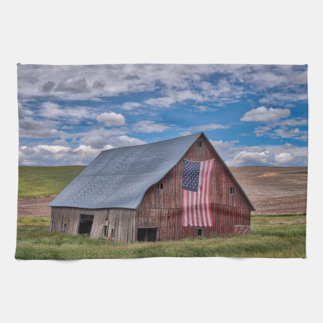 Linge De Cuisine Fermes | Grange rouge rustique avec drapeau améric (Horizontal)