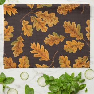 Linge De Cuisine Feuilles de chêne automnal sur brun foncé