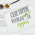 Linge De Cuisine Fun Chip Dippin Margarita Sippin Mexicain Food<br><div class="desc">Notre serviette de cuisine personnalisée ornée de citation Chip Dippin Margarita Sippin. Découvrez notre gamme complète de produits dans notre boutique Zazzle.</div>