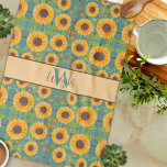 Linge De Cuisine Fun Tournesol joyeux Nom personnalisé initial<br><div class="desc">Fun Chic Nom Personnalisé Initiale Motif Floral Serviette de cuisine moderne. Ces serviettes colorées de cuisine tournesol sont parfaites pour ajouter une pop de couleur à votre cuisine. Faites-les uniquement à vous en ajoutant votre nom ou votre devis préféré. Que vous soyez un chef chevronné ou un aspirant cuisinier, ces...</div>