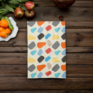 Linge De Cuisine Galets multicolores en Arrière - plan blanc