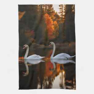 Linge De Cuisine Gracieux Cygnes Blancs Glissant Sur L'Étang D'Auto