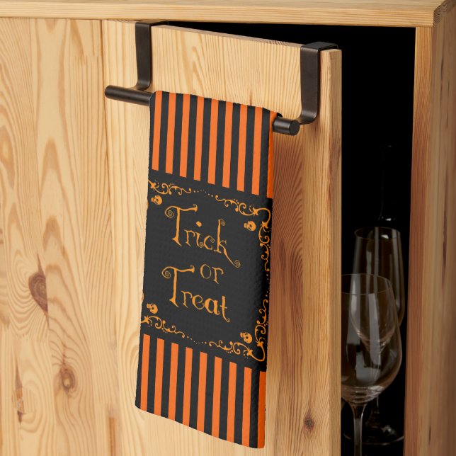 Linge De Cuisine Halloween Citrouille Orange Trick ou traitement (Pliage en tiers)