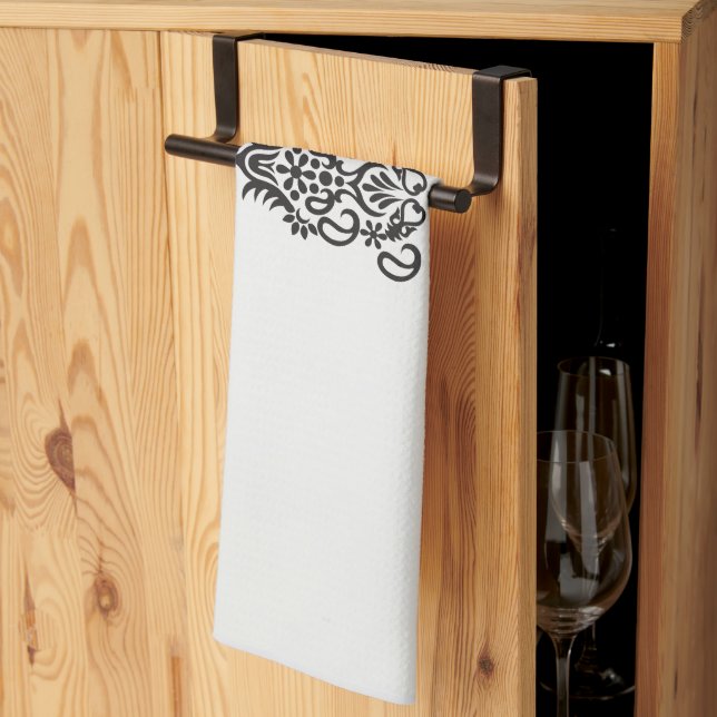 Linge De Cuisine image en noir et blanc d'un design orné (Pliage en tiers)