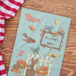 Linge De Cuisine Joli Cottagecore Oiseaux et animaux Personnalisé<br><div class="desc">Ils adoreront montrer cette serviette personnalisée dans leur cuisine. Il est décoré dans un joli style maisonnette avec des illustrations d'oiseaux, de papillons, d'une grenouille, d'un lapin, d'une souris, de champignons et de quelques fleurs avec un spot pour ajouter un nom ou un court message en écriture brune ou en...</div>