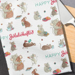 Linge De Cuisine Joyeux Jolabokaflod Mouse Famille Vacances<br><div class="desc">Happy Jolabokaflod Mouse Family Kitchen Towel - Jolabokaflod (à peu près traduit par Christmas Book Flood) est la merveilleuse tradition islandaise de donner des livres le soir de Noël et de passer le reste de la nuit à les lire et à manger des chocolats. Il n'y a pas de meilleur...</div>