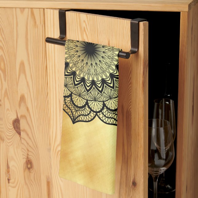 Linge De Cuisine Mandala noir sur fond or doux (Pliage en tiers)