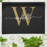 Linge De Cuisine Moderne écriture de nom en monogramme personnalisé<br><div class="desc">Torse de cuisine personnalisé élégant moderne féminin noir et or avec monogramme initial nom signature script. Ce design présente votre prénom dans une jolie typographie de style lettrage manuscrit avec fioritures (ou calligraphie) avec monogramme initial en or et blanc sur fond noir. Ceux-ci sont faciles à personnaliser. Cadeau de pendaison...</div>