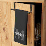 Linge De Cuisine Monogramme Brush Calligraphie noir<br><div class="desc">monogramme de serif gras combiné avec calligraphie manuscrite brosse.</div>