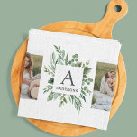 Linge De Cuisine Monogramme deux photos | Cadre de verdure personna<br><div class="desc">Monogramme deux photos | Cadre de verdure personnalisé</div>