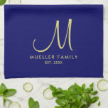 Linge De Cuisine Monogramme d'or Nom de famille Marine bleu couleur<br><div class="desc">Télécharger sur mesure Ajouter votre photo ou logo Texte Élégant Moderne Cute Monogrammé Cuisine & Repas / Table & Linge De Cuisine/ Nom de famille initial Modèle Or Monogramme Marine Couleur Solide Serviette de cuisine.</div>