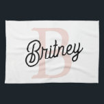 Linge De Cuisine Monogramme et nom personnalisé moderne Pastel Pink<br><div class="desc">Présentez notre Monogramme personnalisé moderne et Nom Pastel Pink Kitchen Towel, un ajout élégant à votre décor de cuisine. Cette serviette de cuisine présente un design contemporain en rose pastel doux, personnalisée avec votre monogramme et nom pour une touche personnalisée. Parfait pour sécher les assiettes, essuyer les comptoirs ou comme...</div>