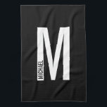 Linge De Cuisine Monogramme et nom personnalisés modernes<br><div class="desc">Design Monogram moderne avec lettre monogramme personnalisée "M" et nom dans le style de police sans serif moderne en gras.</div>