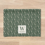 Linge De Cuisine Monogramme vert de la forêt et beige Nom Noël<br><div class="desc">Serviette de cuisine monogramme sur mesure pour la saison des fêtes avec feuillage vert et beige de la forêt rustique avec initiale et nom personnalisé.</div>