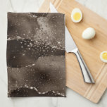 Linge De Cuisine Moody Agate | Café Brown bronze doré Taupe<br><div class="desc">Aquarelle sophistiquée marbré de pierre d'agate dans un luxueux brun doré avec fausse feuille métallique et veines de parties scintillant dans une palette riche et spectaculaire. Ce magnifique dégradé texturé féminin peint à la main ajoute une parfaite pop de couleur. De la collection "Moody Agate", ce design présente des tourbillons...</div>