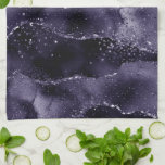 Linge De Cuisine Moody Agate | Midnight Indigo Deep Purple Glam<br><div class="desc">90s grunge inspiré sombre, sophistiqué aquarelle marbré pierre d'agate dans un ton de bijou moody profond avec faux feuille métallique et veines de parties scintillant dans un riche, dramatique avec tourbillons fluides abstraits et veines de parties scintillant. De la collection "Till Death Do Us Part", ce magnifique dégradé peint à...</div>