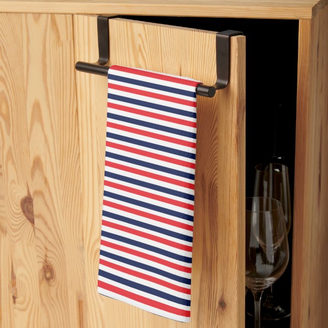 Linge De Cuisine Motif à rayures rouge, bleu et blanc (Pliage en tiers)